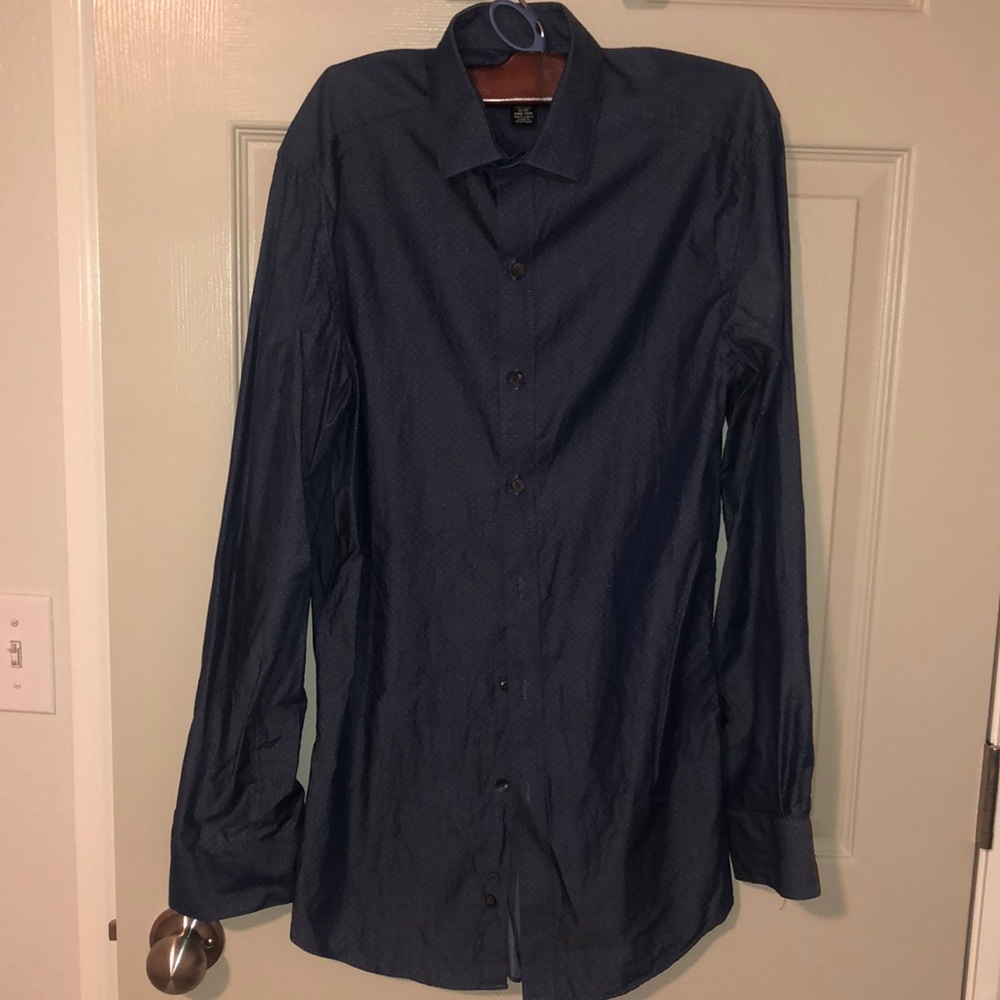 Slim fit dotted blue button up